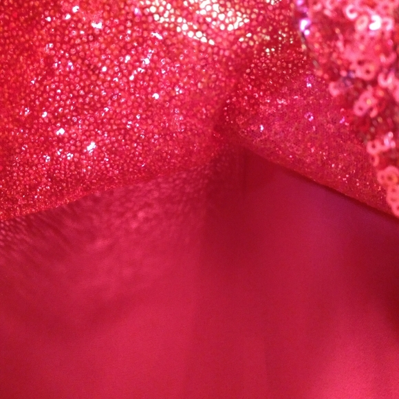 NWT Dazzle in Sparkle Criss-Cross Tank - Picture 9 of 12